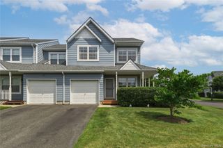 9 Shady Lane, Central Islip, NY 11722