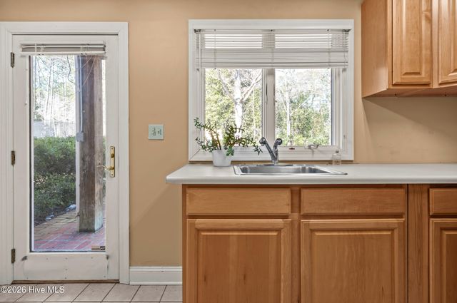 2215 Perry Drive, Jacksonville, NC 28546