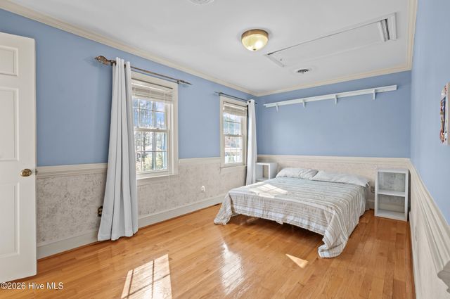 2215 Perry Drive, Jacksonville, NC 28546