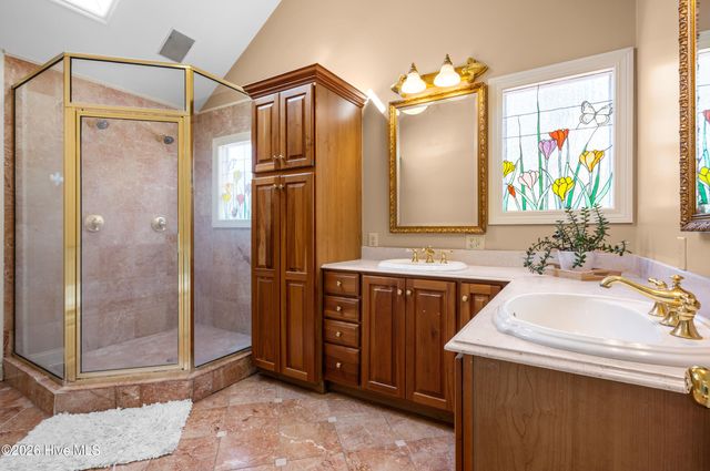 2215 Perry Drive, Jacksonville, NC 28546