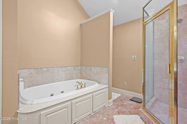 2215 Perry Drive, Jacksonville, NC 28546