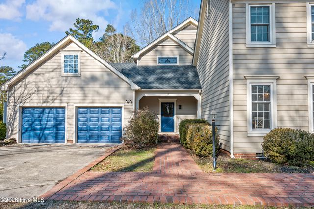 2215 Perry Drive, Jacksonville, NC 28546