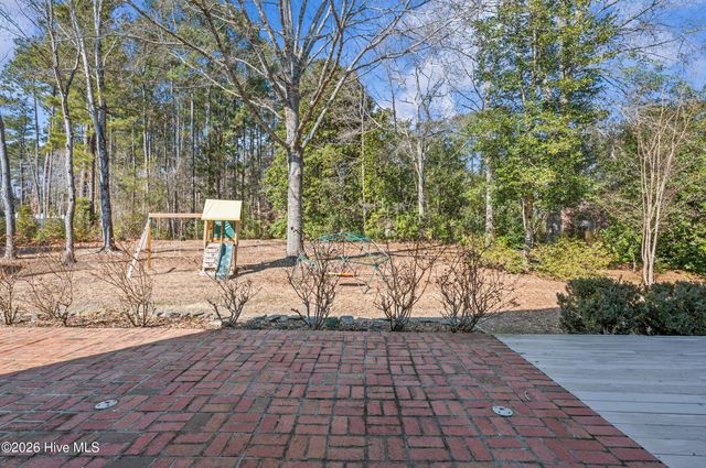 2215 Perry Drive, Jacksonville, NC 28546