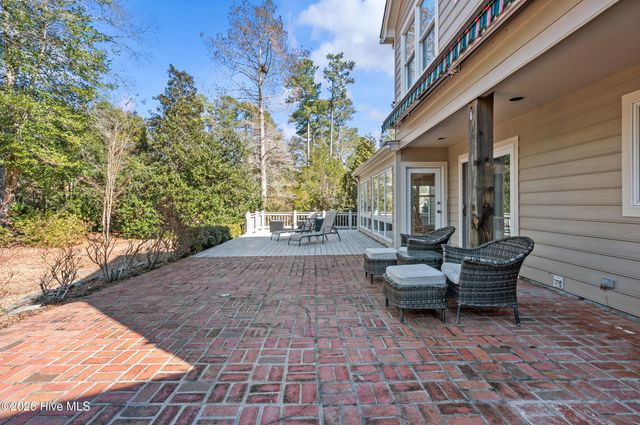 2215 Perry Drive, Jacksonville, NC 28546