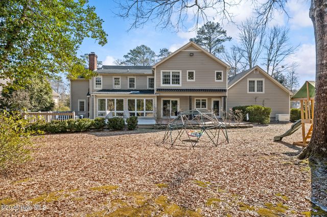 2215 Perry Drive, Jacksonville, NC 28546