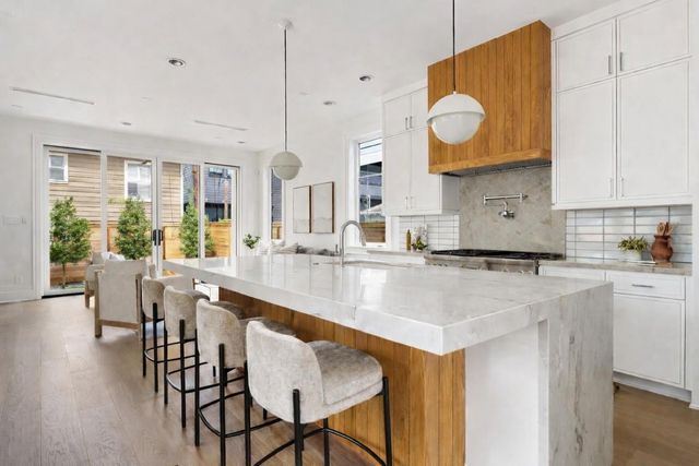 1023 Euclid Street, Houston, TX 77009