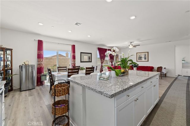 3326 Sonya Avenue, Rosamond, CA 93560