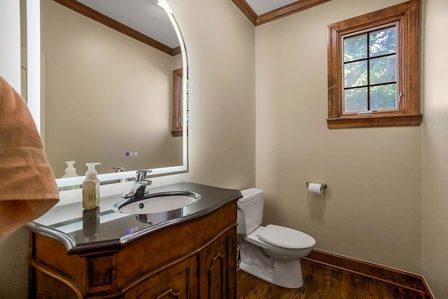 9005 W 161 Street, Overland Park, KS 66085