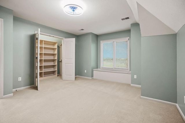 9005 W 161 Street, Overland Park, KS 66085