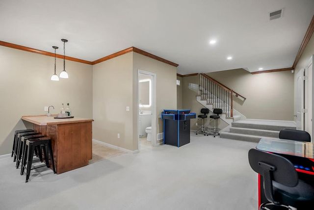 9005 W 161 Street, Overland Park, KS 66085
