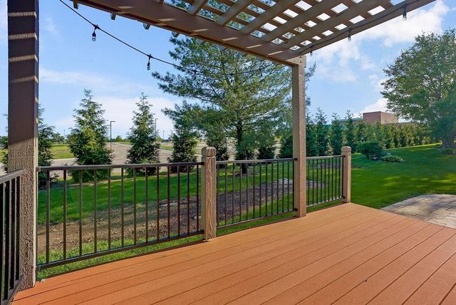 9005 W 161 Street, Overland Park, KS 66085