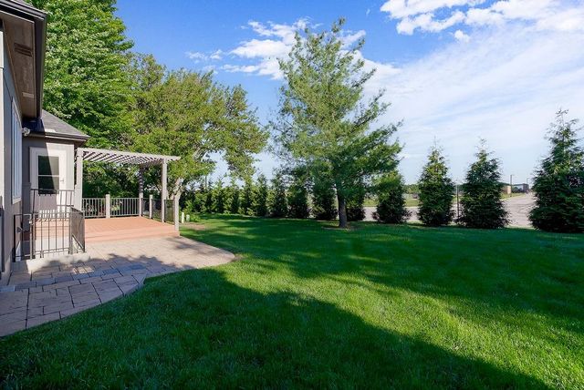 9005 W 161 Street, Overland Park, KS 66085