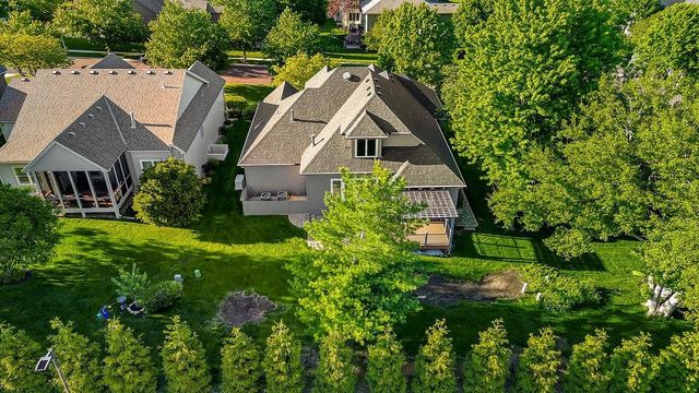 9005 W 161 Street, Overland Park, KS 66085