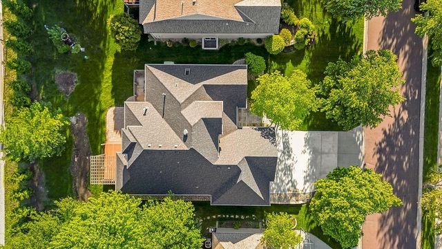 9005 W 161 Street, Overland Park, KS 66085