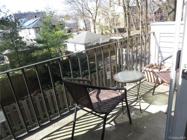 36 Greenridge Avenue 110, White Plains, NY 10605