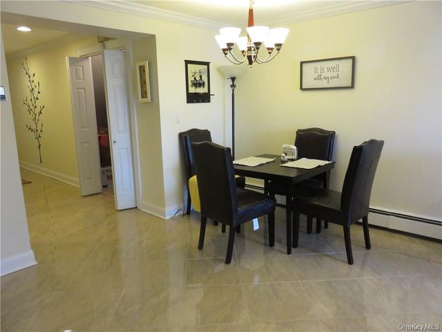 36 Greenridge Avenue 110, White Plains, NY 10605