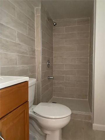 61 Pointview Rd, Brentwood, PA 15227