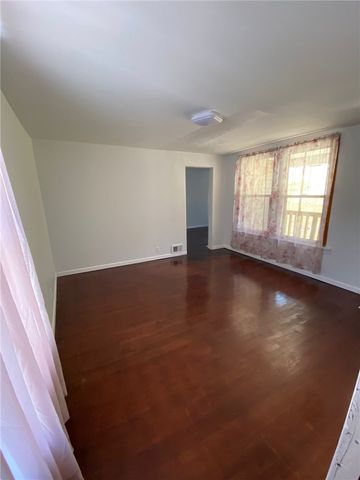 61 Pointview Rd, Brentwood, PA 15227