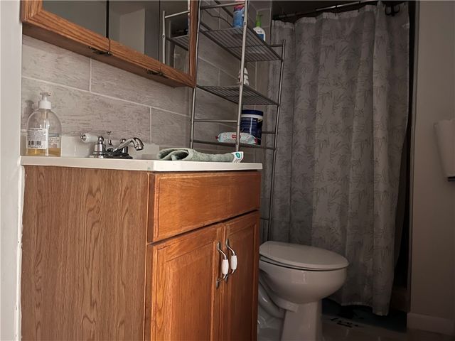 61 Pointview Rd, Brentwood, PA 15227