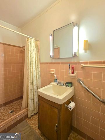 600 Fourth Avenue, Thomaston, GA 30286