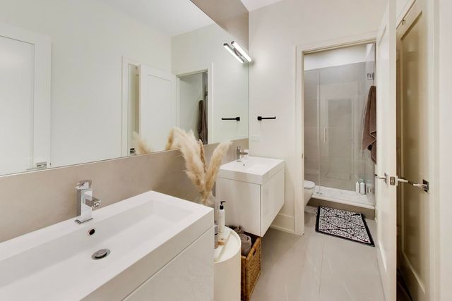1340 W WALTON Street 1W, Chicago, IL 60642