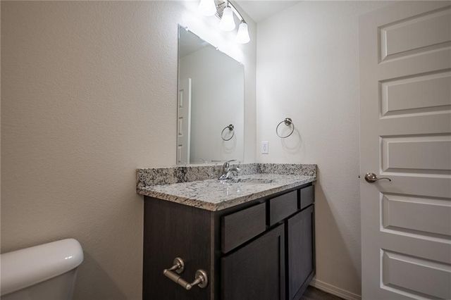 931 S Rupple Road 2, Fayetteville, AR 72704