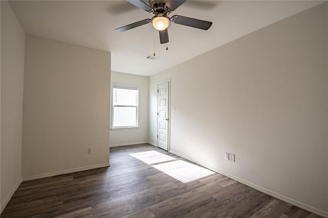 931 S Rupple Road 2, Fayetteville, AR 72704