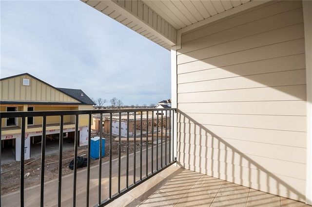 931 S Rupple Road 2, Fayetteville, AR 72704