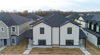 931 S Rupple Road 2, Fayetteville, AR 72704