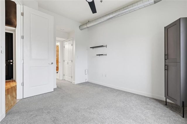 2940 Baltimore Avenue 1204, Kansas City, MO 64108