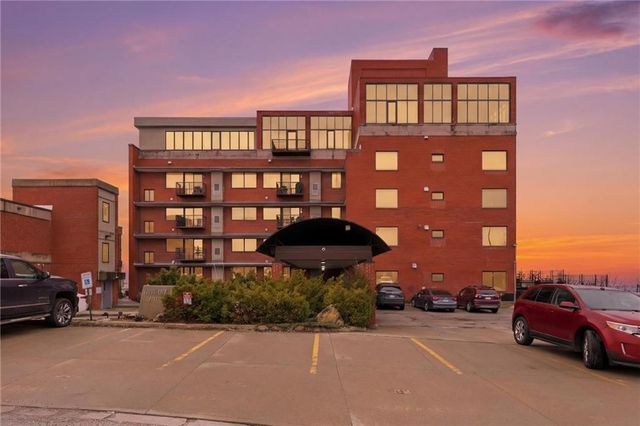 2940 Baltimore Avenue 1204, Kansas City, MO 64108