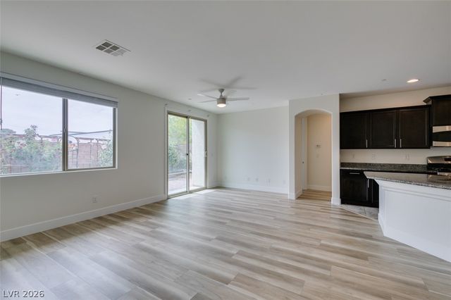 1617 Meadow Bluffs Avenue, Henderson, NV 89014