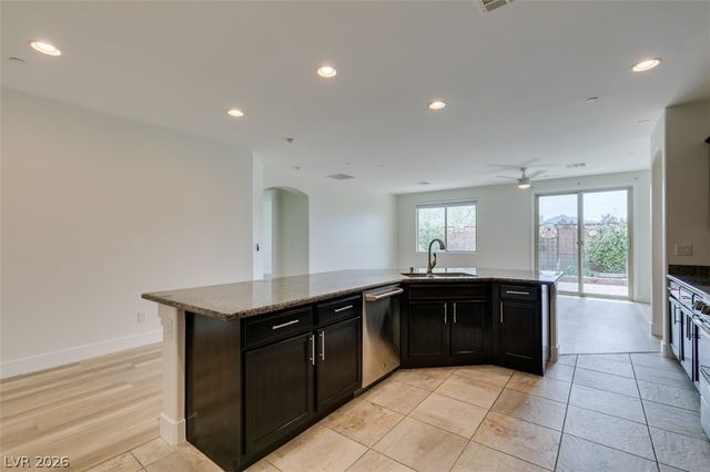 1617 Meadow Bluffs Avenue, Henderson, NV 89014