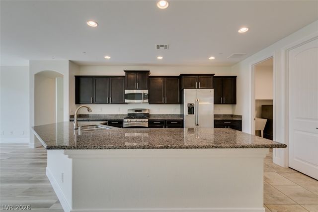 1617 Meadow Bluffs Avenue, Henderson, NV 89014