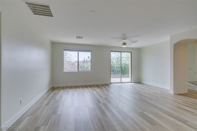 1617 Meadow Bluffs Avenue, Henderson, NV 89014