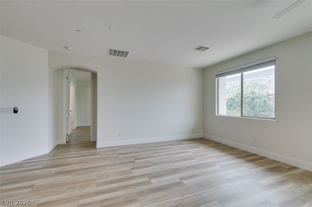 1617 Meadow Bluffs Avenue, Henderson, NV 89014