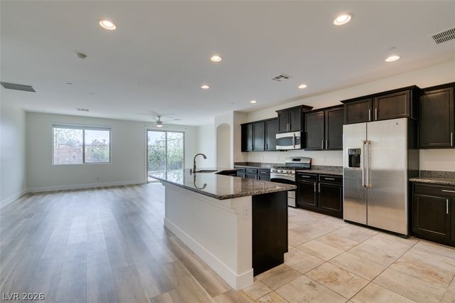 1617 Meadow Bluffs Avenue, Henderson, NV 89014