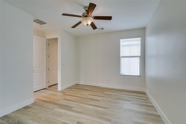 1617 Meadow Bluffs Avenue, Henderson, NV 89014