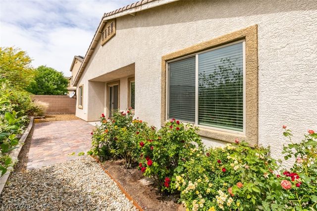 1617 Meadow Bluffs Avenue, Henderson, NV 89014