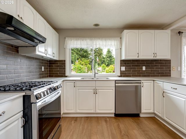 8603 Sw TALAWA Dr, Tualatin, OR 97062