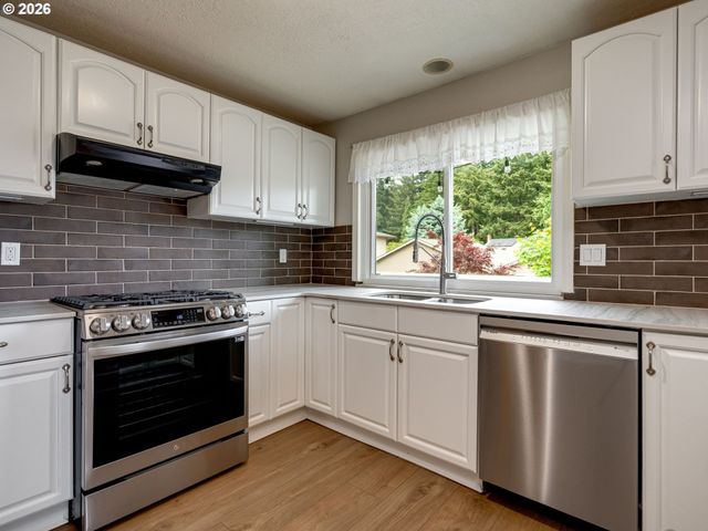 8603 Sw TALAWA Dr, Tualatin, OR 97062