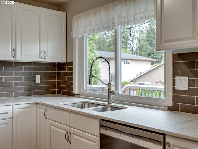 8603 Sw TALAWA Dr, Tualatin, OR 97062