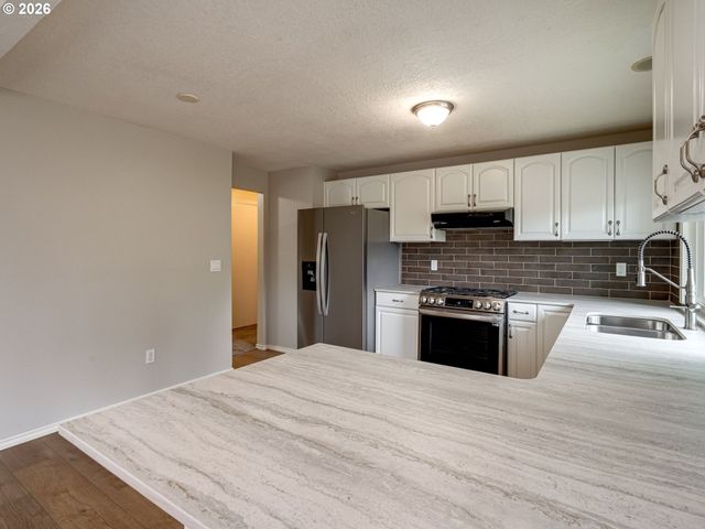 8603 Sw TALAWA Dr, Tualatin, OR 97062