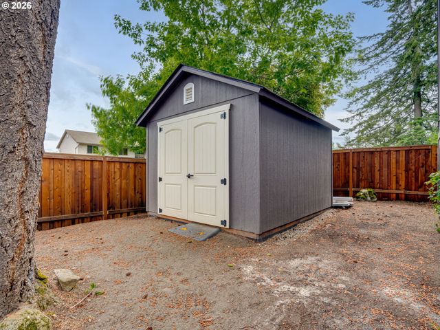 8603 Sw TALAWA Dr, Tualatin, OR 97062