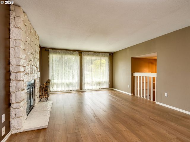 8603 Sw TALAWA Dr, Tualatin, OR 97062