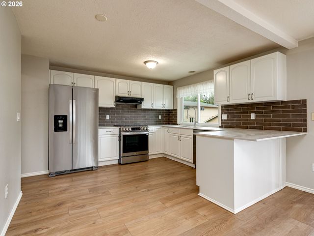 8603 Sw TALAWA Dr, Tualatin, OR 97062