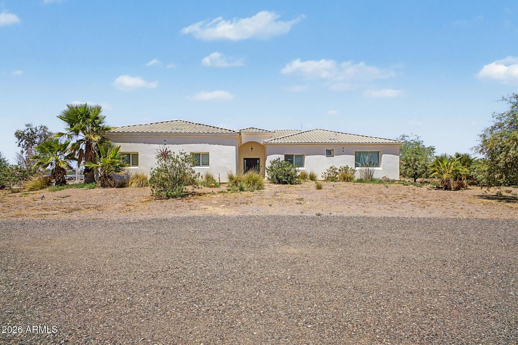 8716 N THUNDERBIRD Road, Maricopa, AZ 85139 — photo 2