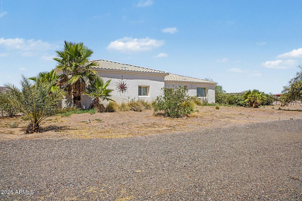 8716 N THUNDERBIRD Road, Maricopa, AZ 85139 — photo 4
