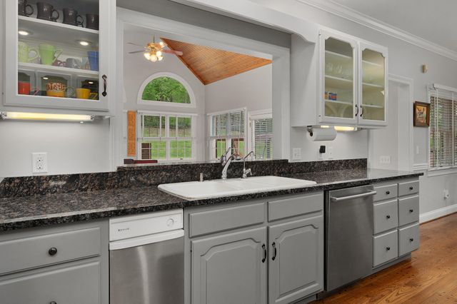 615 Hidden Forest Drive, Chattanooga, TN 37421