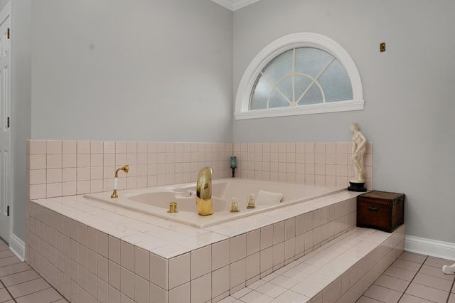 615 Hidden Forest Drive, Chattanooga, TN 37421